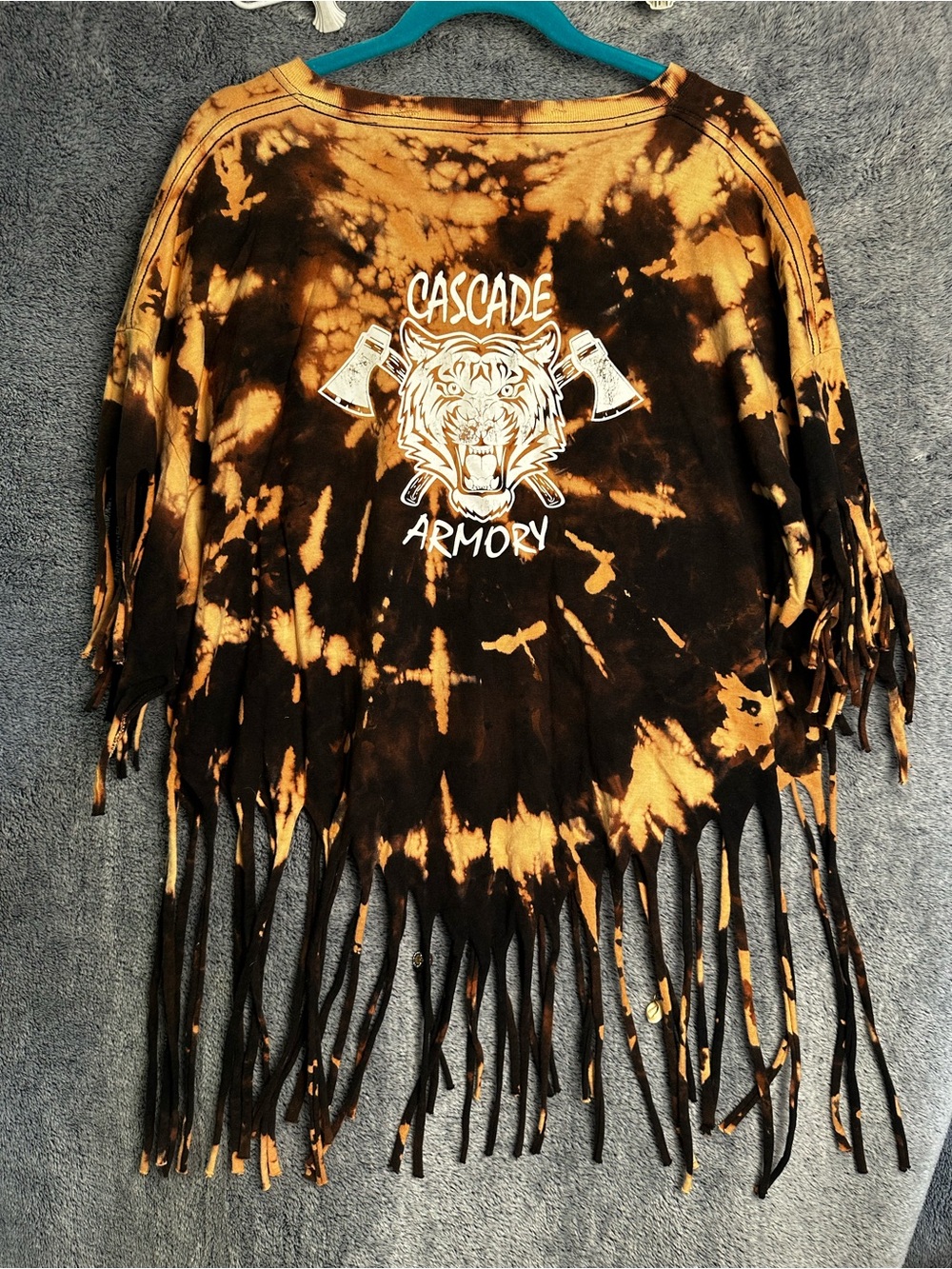 Cascade oversized cropped Tie-Dye Fringe V-Neck Top Black & Orange XXL upcycled